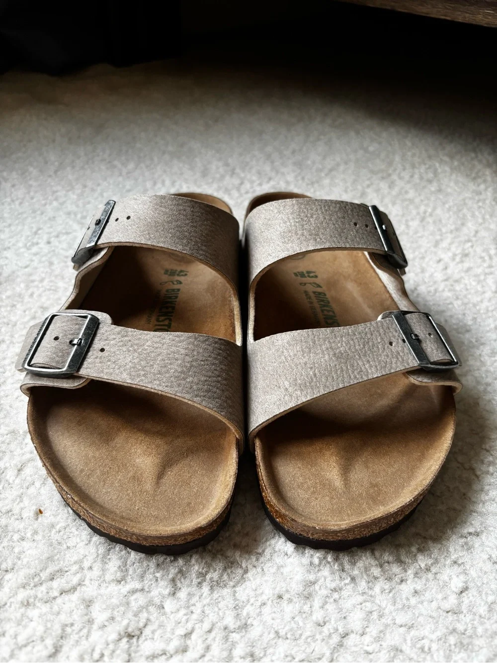 Birkenstock Arizona Vegan Slide Sandals Light Tan Men's Size 10 / EU 43 New